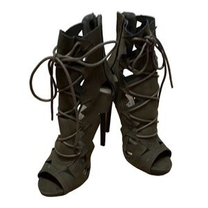 Shoe Dazzle Shoe Dazzle Analy Gladiator Heels Size 7.5 Green Lace Up